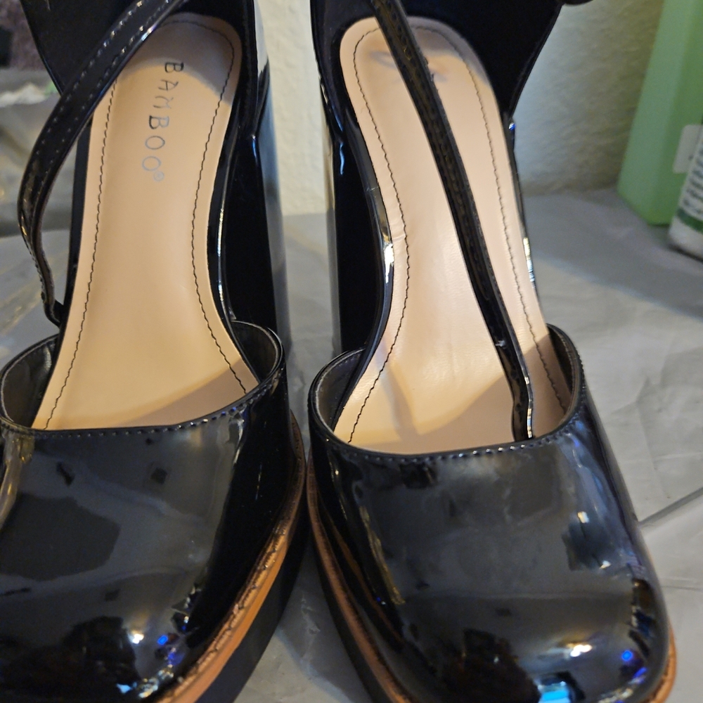 Bamboo Square Toe Pump